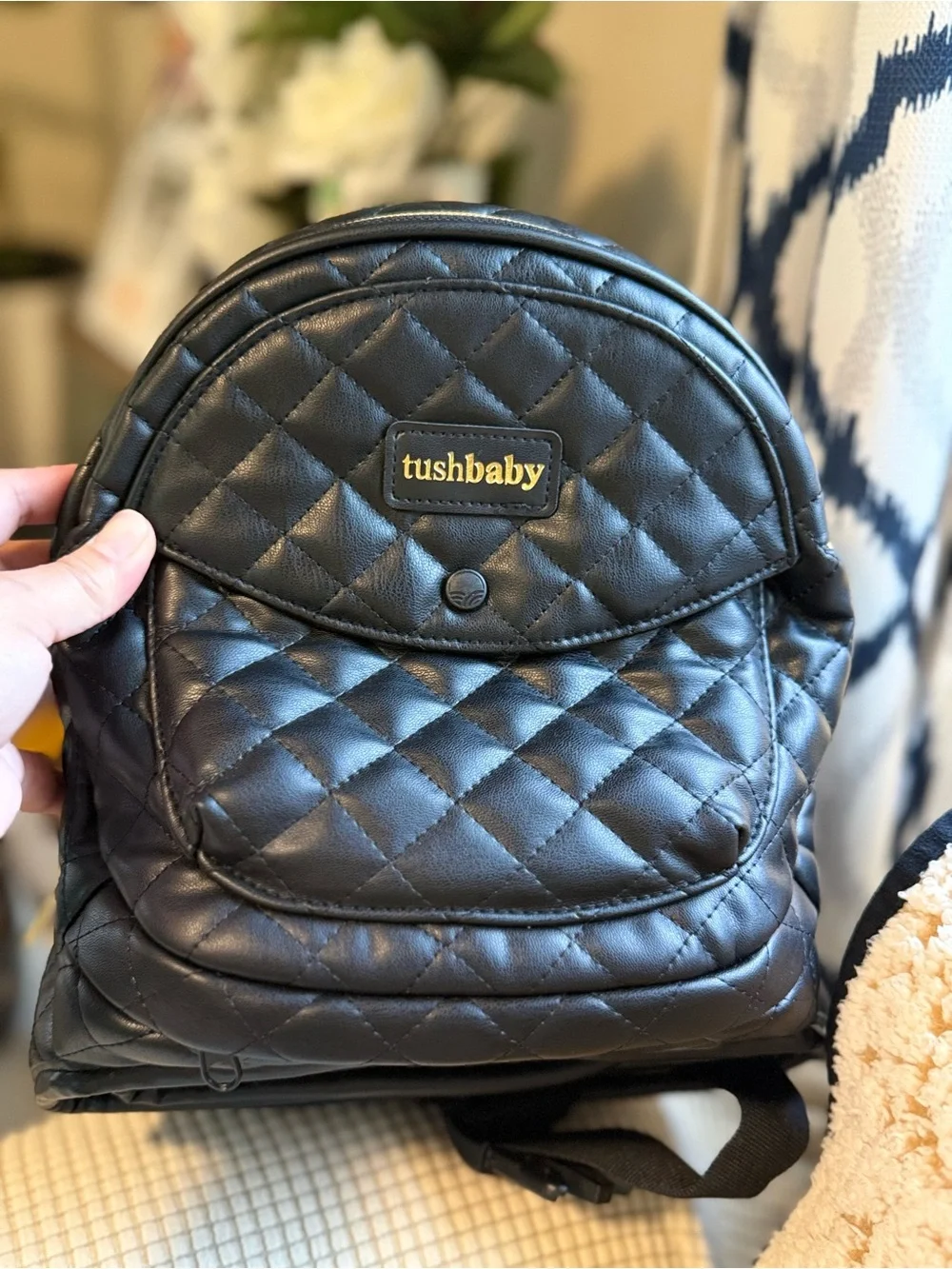 Tushbaby Hip Carrier black quilted